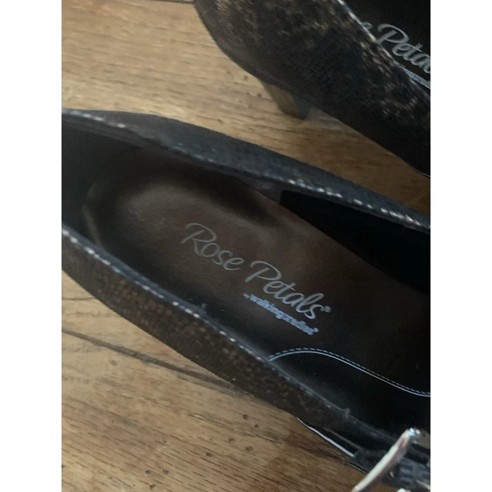Rose Petals By Walking Cradles Women's Buckle Heels 7.5 Narrow Black‎ Gold